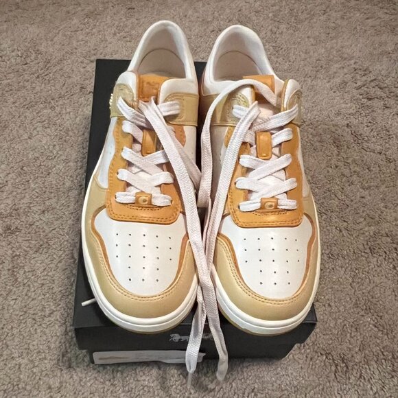 NWT Coach C201 Sneakers in Chalk/Hay - Picture 1 of 8